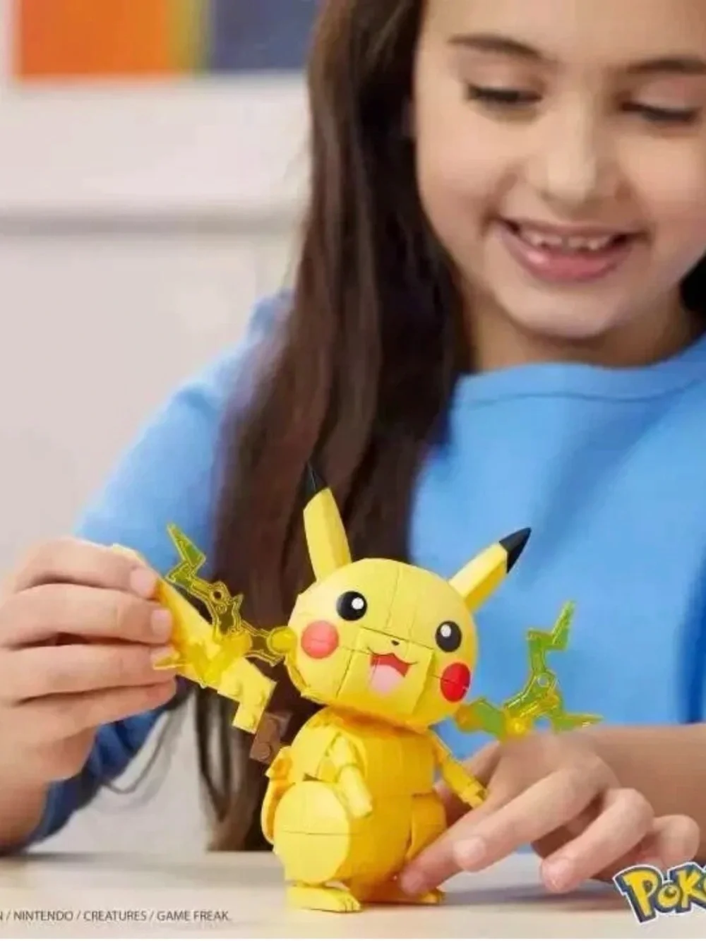 MEGA Pokémon Build & Show Pikachu Poseable Building Set 211pc GMD31